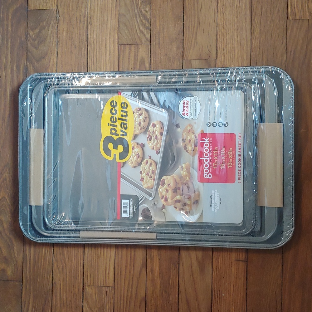 Sealed Goodcook Premium nonstick baking sheets, Set of 3